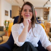 Esmoz Employee Maëva Bineau's profile photo