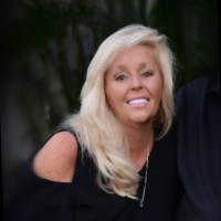Lisa Vickers Email & Phone Number