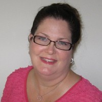 Gold Canyon Candles Employee Danelle Zietlow's profile photo