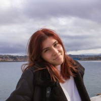 Louise Esperou Email