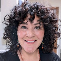 Laura Flores Email & Phone Number