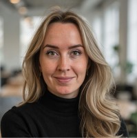 Lisa Damen Email & Phone Number