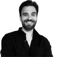 Daniel Aquilina Email