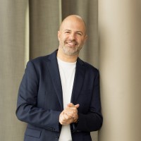 Roli Graf Email & Phone Number