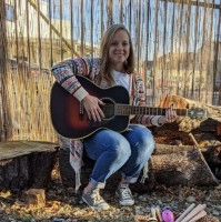 Flyleaf Publishing Employee Juli Cooley's profile photo