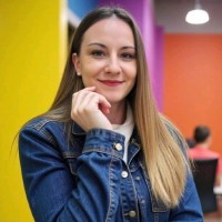 Humens Employee Anais Peth's profile photo