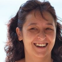 Annie Kamenova Email