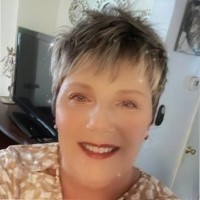 Beacon Bank Employee Beth Rivera's profile photo