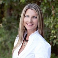 Dee Gibson Email & Phone Number