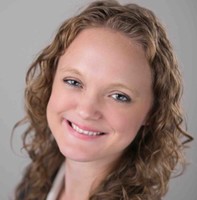 Summer Simmons Email & Phone Number