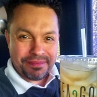 Pizza Hut Employee Robert Jesse Coronado's profile photo