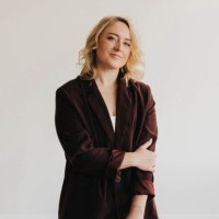 Lauren Renowden Email