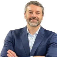 Vithas Employee Angel Ayuso-Sacido's profile photo