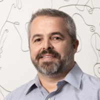 Lucas Arruda Email