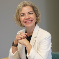 Luiza Freitas Email