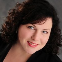 RE/MAX Classic Realty Employee Michelle McNutt-Memelli's profile photo