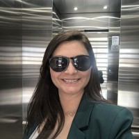 IB Technology Employee Laura Riveros's profile photo