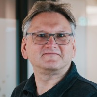 Andreas Ruge Email