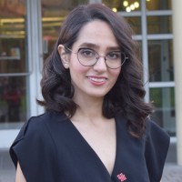 Mina Moradnia Email