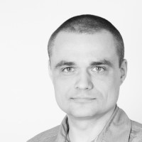 Arno Vaik Email