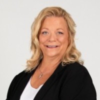 Vicki Lindsay Email & Phone Number