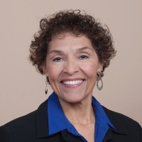 Nellie de Los Santos Email