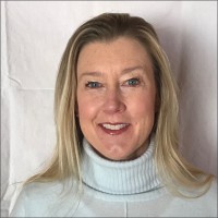 Stauer Employee Amy Wenstrom's profile photo