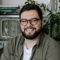 Vitor Souza Email & Phone Number