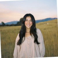 Gimme Beauty Employee Taylor Tomas's profile photo