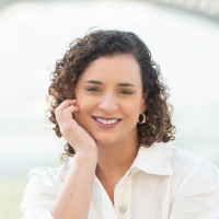 Beatriz Bezerra Email & Phone Number