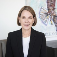 Shellie Davis Email & Phone Number