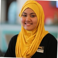 Risa Yusar Email