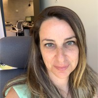 Km Investor Relations Employee Shiri Sachs's profile photo
