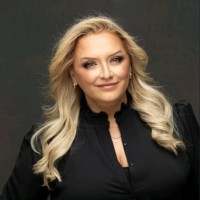 Nicolette Hawthorne