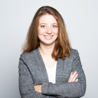 1km à pied Employee Hélène Olive's profile photo