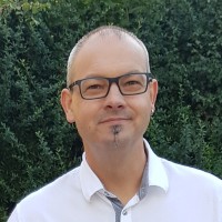 Christian Böcker Email