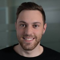 Lukas Thumfart Email