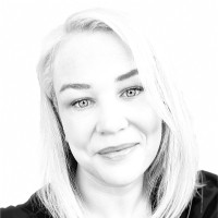 Niamh Ryan Email & Phone Number