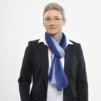 Brigitte Bach Email