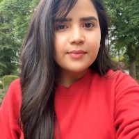 NHS Employee Dua Abbas's profile photo