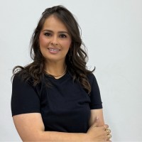 Thais Aguiar Email