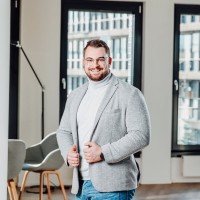 Lukas Markard Email & Phone Number