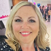Suzanne Saunders Email