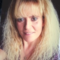 Berkshire Hathaway Home Services Employee Merri S.'s profile photo