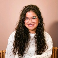 Gabriela Cunha Email & Phone Number