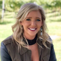 NoBaked Cookie Dough Employee Amelia Bell's profile photo
