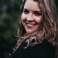 Anna Schiele Email & Phone Number