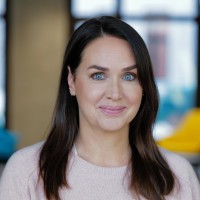 Ariane Malfertheiner Email