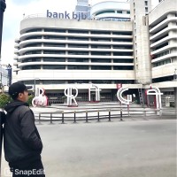 Ari Pratama Email
