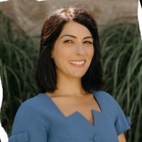 Caroline Ghosn Email